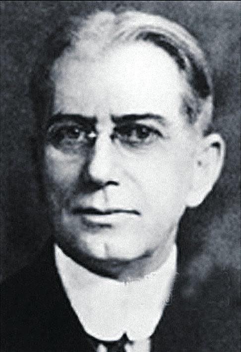 财经中心 汽车频道  第一位是别克的创始人大卫·邓巴·别克.