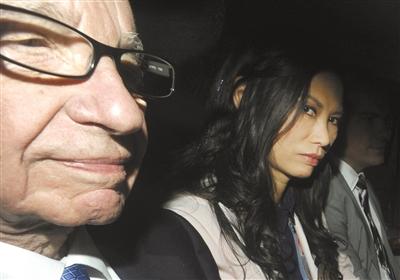 邓文迪默多克或有财产分割战 当年护夫被疑是假象