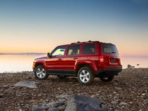 2014款jeep自由客 售价22.19万-27.69万元