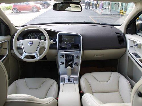 �ֶ���(����) XC60 3.0T AT �п�̨����