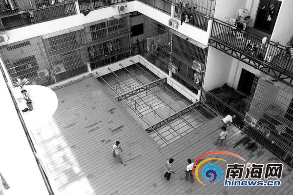 当初伪造公文擅自改造 海口q版公寓涉违建(图)