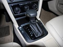 ˹�´� 1.8TSI �Զ� ����β����д