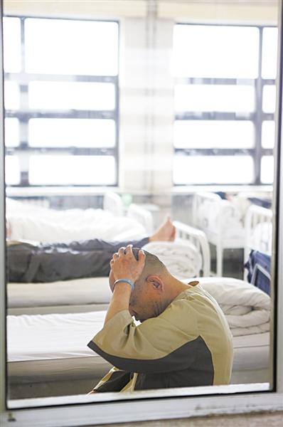 大量精神病人康复后仍滞留医院 家人不愿担隐患