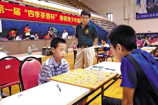 广东青少年象棋精英赛收枰