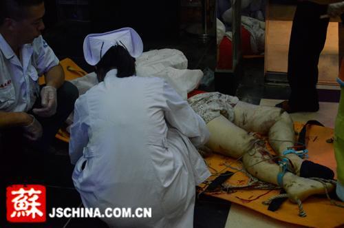 男子电梯踏空坠亡 员工称事发时听到一声惨叫(图)