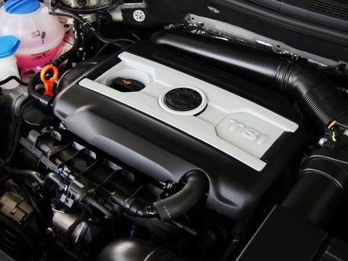 ˹�´� ��� 1.8TSI AT ��̥����