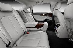 �����Ϳ���ʻ80km �µ�A6L e-tronʵ��