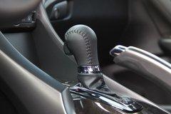 东风本田 2.4L 自动 挂档把手特写