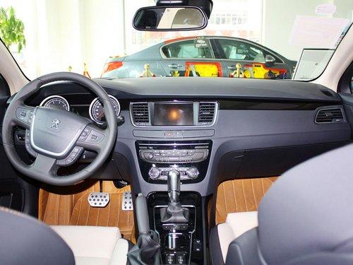 东风标致 2.3L 自动 中控台整体