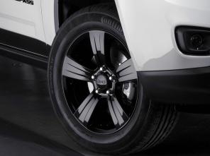 2014款Jeep指南者蛇行珍藏版