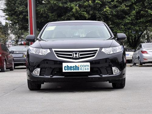 东风本田 2.0L 自动 车头正面视角