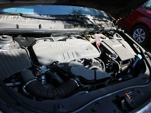 上汽荣威 3.0L 自动 发动机主体特写