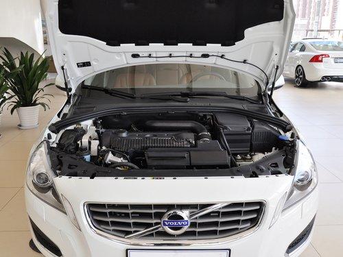 沃尔沃(进口) 2.0T 自动 发动机局部特写