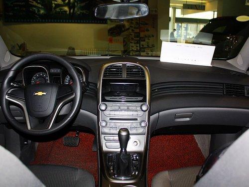 雪佛兰 2.0SL 自动 中控台整体