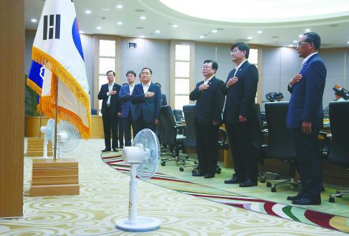 ������������õ��� 8��13�գ�Ϊ������������´�����ȫ���õ���ţ���������֣��ԭ(����)���ڸ��Ա�رտյ�������Ƚ����ڸ���顣