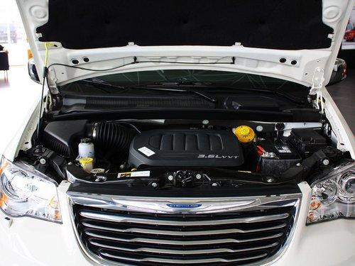 克莱斯勒(进口) 3.6L 自动 发动机局部特写