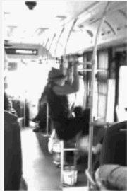 网友感叹“好专业,阿姨下车是要直奔赛场吧”