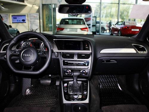 һ���µ� �µ�A4L 40TFSI DCT �п�̨����