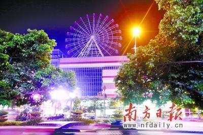 昨日,有网友向南方日报报料称,位于樟木头天一城楼顶存在一违建摩天轮