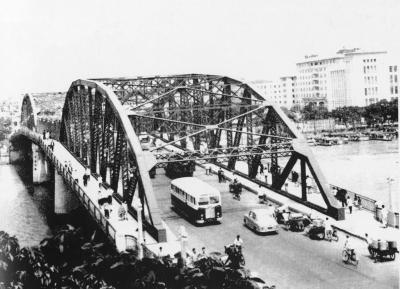 广州万人见证80岁海珠桥重新开通(图)