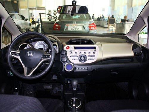 �������� �ɶ� 1.3L CVT �п�̨����