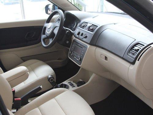 ˹�´� ���� 1.6 AT �п�̨�Ҳ�