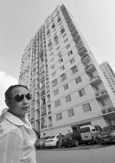 ����һ���ʷ��ձ佺�ҷ� 90ƽ���׸���6��4��