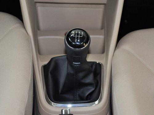 一汽-大众 1.6L 手动 挂档把手特写