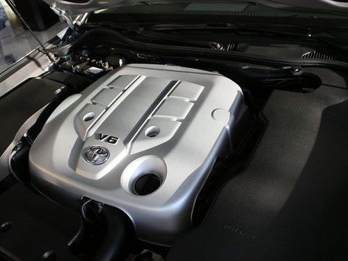 一汽丰田 皇冠 V6 2.5 AT