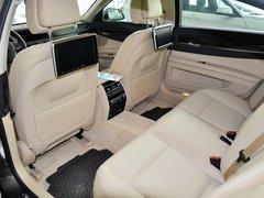 宝马(进口) 730Li 3.0L 第一排座椅靠背后方