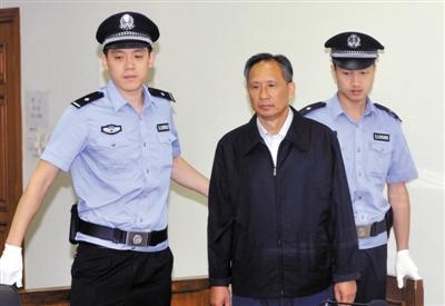 ���գ�ԭ����������־ֳ������ܹ���ʦ������������ܻ�4755��Ԫ�ڱ����ж���Ժ��������ͥ��ʾ���������