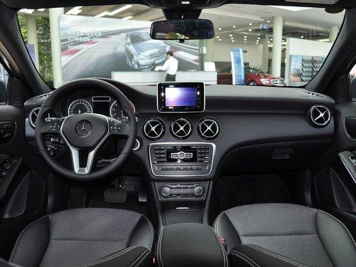 ����(����) A180 1.6T DCT �п�̨����