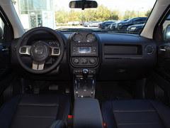 Jeepָ������߽�1.97�� ����SUVСӲ��