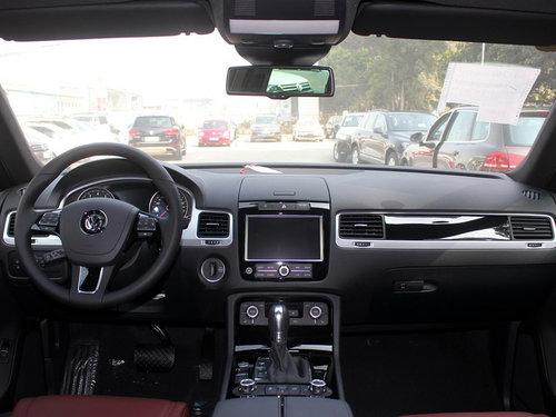 大众(进口) V6 3.0TSI 自动 中控台整体