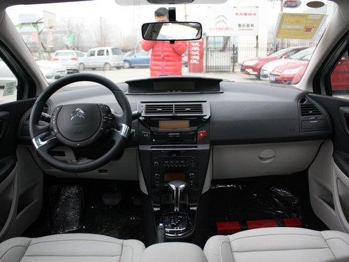 ����ѩ���� �������� 1.6 AT �п�̨����