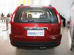 东风日产 2.5L CVT 车辆正后方尾部视角