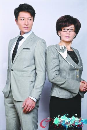李宗翰(左)和潘虹在《爱你不放手》中的剧照.