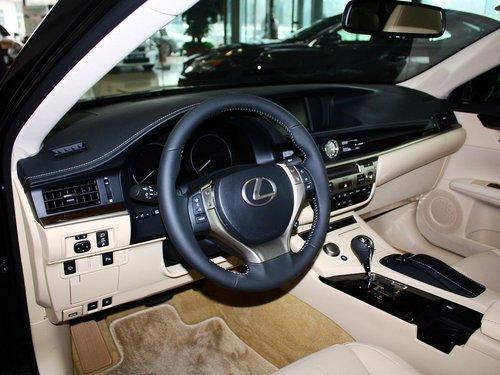 �׿���˹ 250 �п�̨���