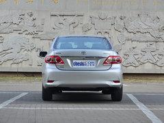 一汽丰田 1.8GL-i CVT 车辆正后方尾部视角