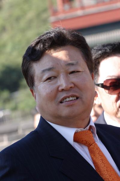 ���󸻺������λ�������Ŷ��¾���ϯ�ϱ�