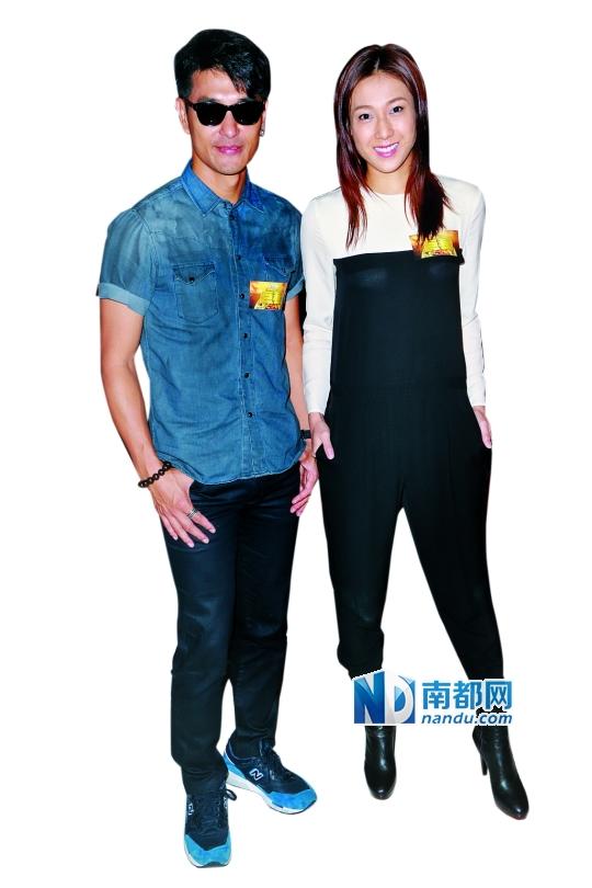 现年29岁的tvb女星钟嘉欣,近日不仅传出与相恋6年的男友伍允龙感情亮