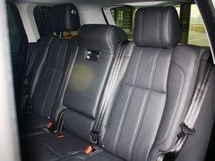 路虎 5.0L V8 第二排座椅45度视角