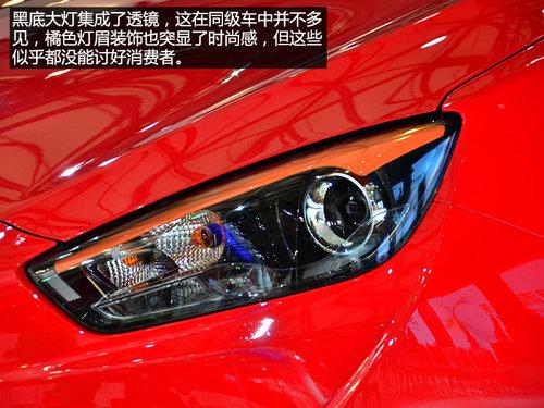 外观内饰小改 一汽欧朗两厢电动版实拍