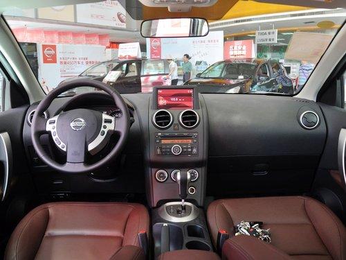 �����ղ� 2.0XV CVT �п�̨����