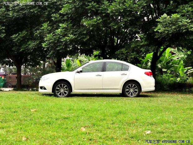 ˹��³˹��³��ʨ2013�� 2.5i-X ������