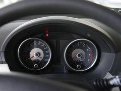 别克 凯越 1.6 LX AT 方向盘后方仪表盘