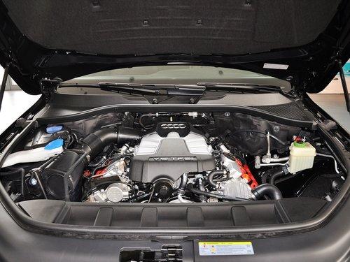 奥迪(进口) 35 TFSI quattro 发动机局部特写
