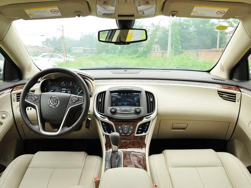 别克 2.0T SIDI 自动 中控台整体