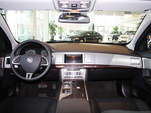 �ݱ� 2.0T �Զ� �п�̨����