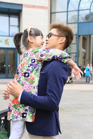 ������CindyȤ�� ���׶�԰������ͬѧӵ��